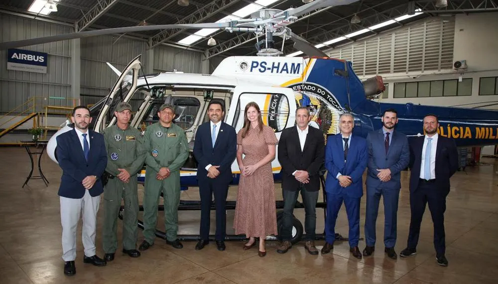 Governador Wanderlei Barbosa recebe helicóptero Esquilo B2 para o Grupamento Aéreo da Polícia Militar do Tocantins