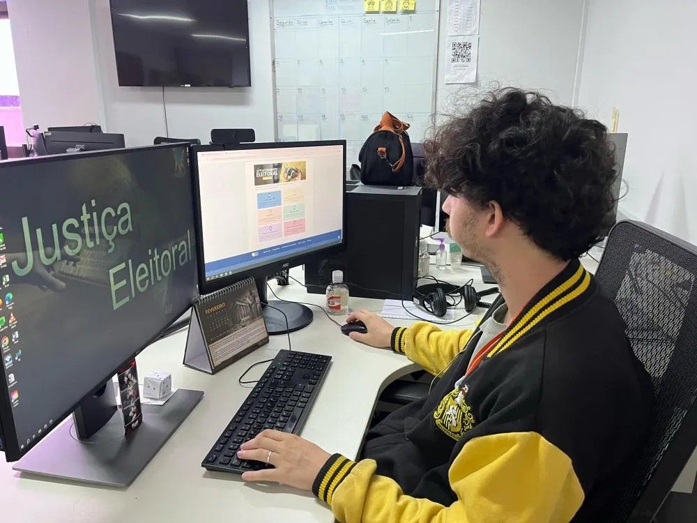 Eleitores podem quitar débitos com a Justiça Eleitoral por meio de Pix, cartão de crédito ou boleto