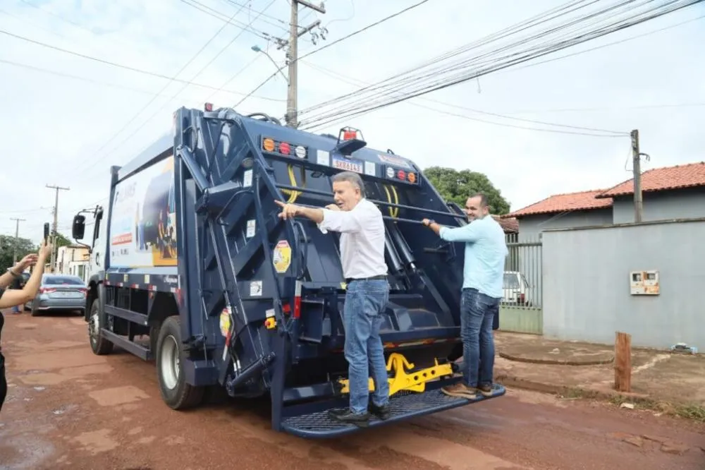 Eduardo Siqueira Campos inicia Operação Palmas Bem Cuidada 