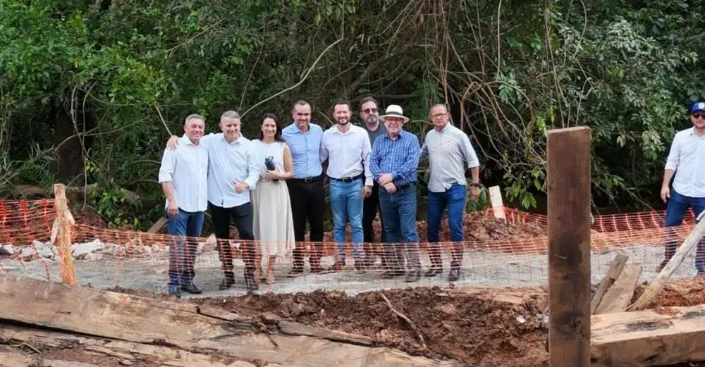 Vereador Marilon Barbosa e prefeito Eduardo Siqueira vistoriam obras da ponte dos Cruz e participam de aniversário de escola em Taquaruçu 