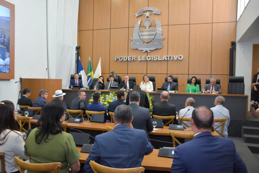 Personalidades de Palmas são homenageadas com entrega de Título de Cidadão Palmense