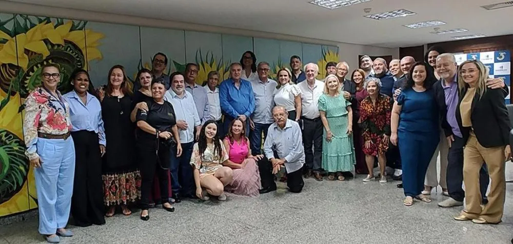 Abrajet Tocantins entrega títulos de reconhecimento para Aleto