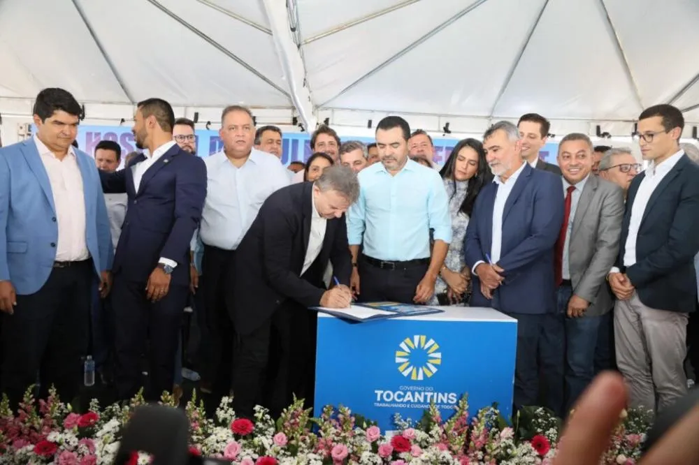 Eduardo Siqueira Campos destaca parceria entre Prefeitura e Estado durante início das obras do Hospital da Mulher e Maternidade Estadual