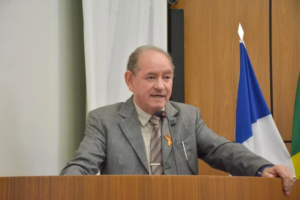 Vereador Juarez Rigol defende data base de Agentes Comunitários de Saúde e dos Agentes de Combates as Endemias na tribuna da Câmara Municipal