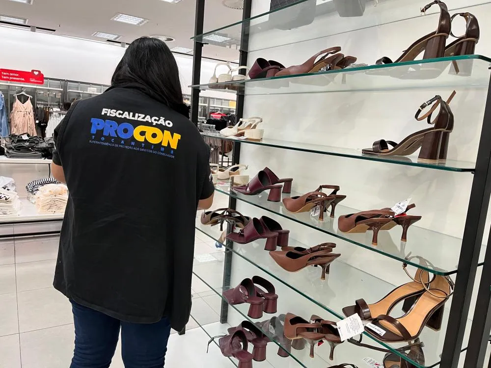 Procon Tocantins encontra variação de até 128% em produtos para o Dia dos Namorados