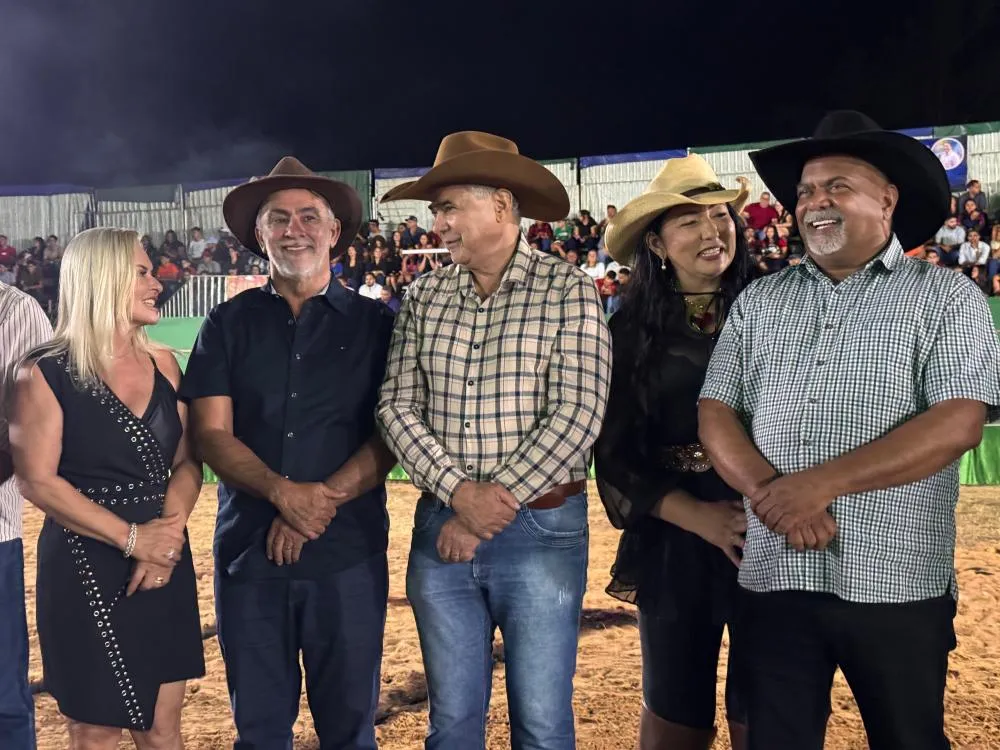 Amélio Cayres prestigia 34ª ExpoFormoso e visita prefeitos de Aliança e Brejinho de Nazaré