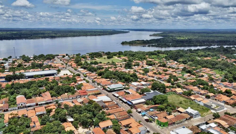 Governo do Tocantins e Governo Federal assinam acordo para regularização fundiária em Araguatins