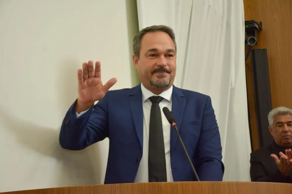 Hernany Jr da Casa São Paulo toma posse como novo vereador de Palmas