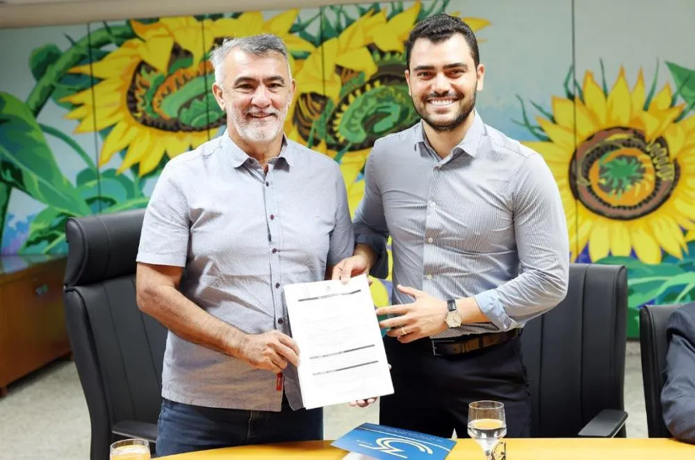 Aleto e Sebrae firmam parceria com foco no desenvolvimento econômico de 125 municípios