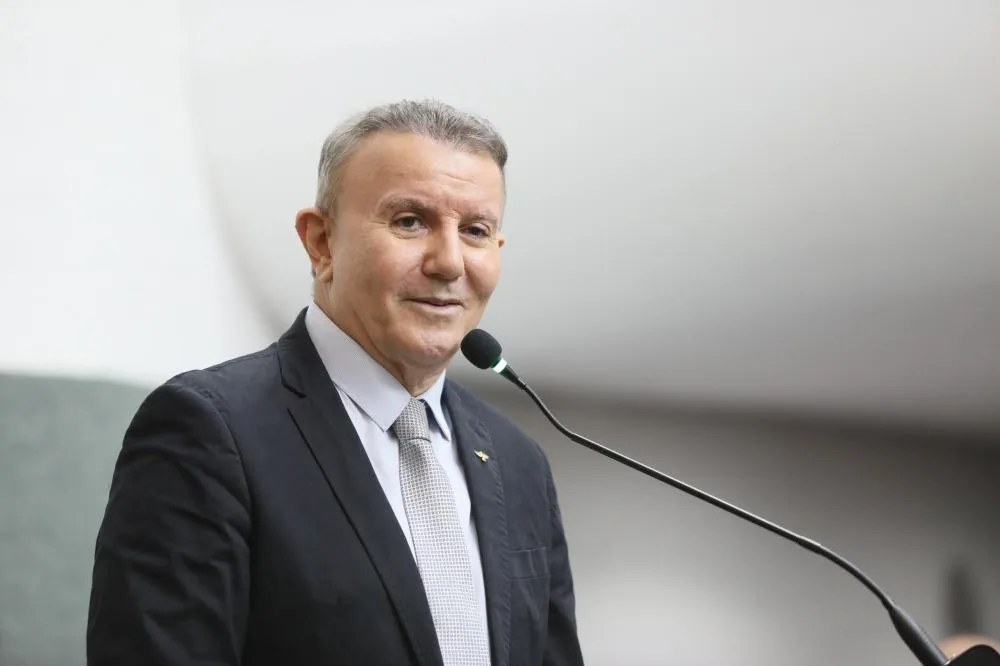 Eduardo Siqueira Campos cria instrumento para fortalecer rede de proteção à pessoa em situação de rua em Palmas