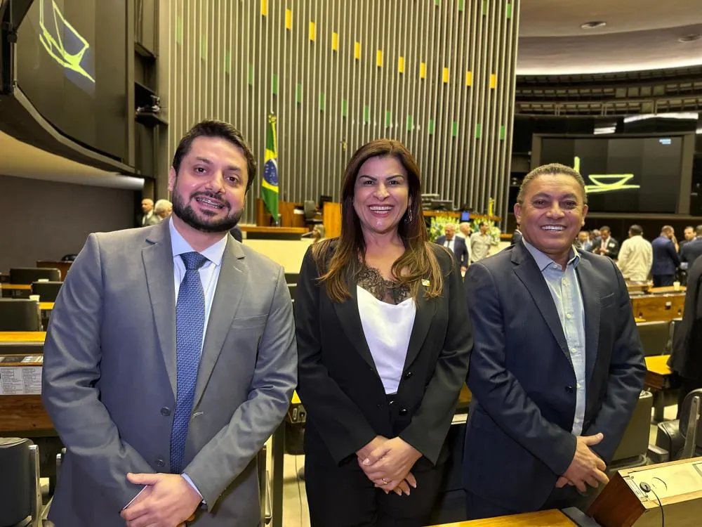 Vereador Marilon Barbosa prestigia cerimônia de homenagem dos 20 anos do Republicanos 