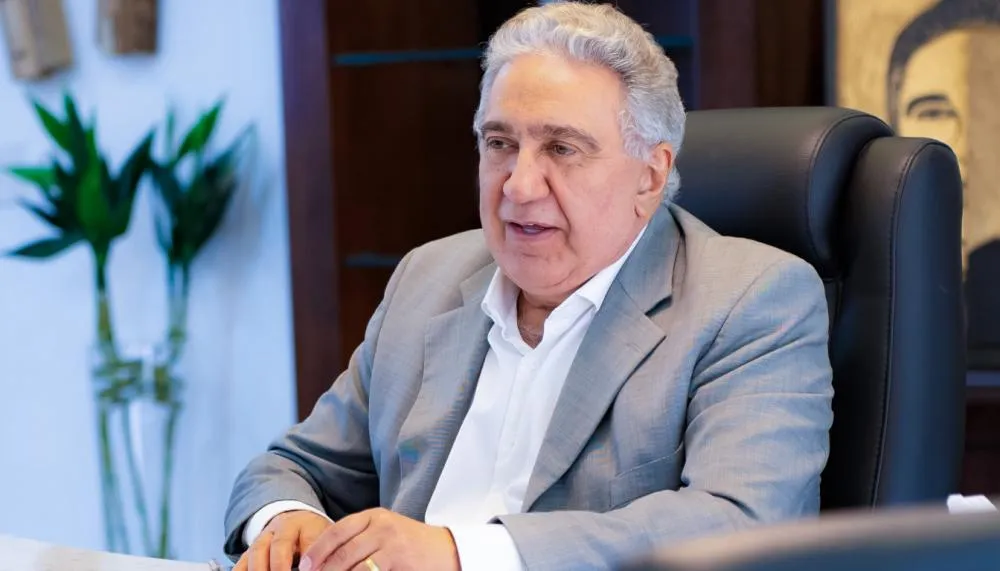 Laurez abre as portas do Palácio: governo ou condomínio político?