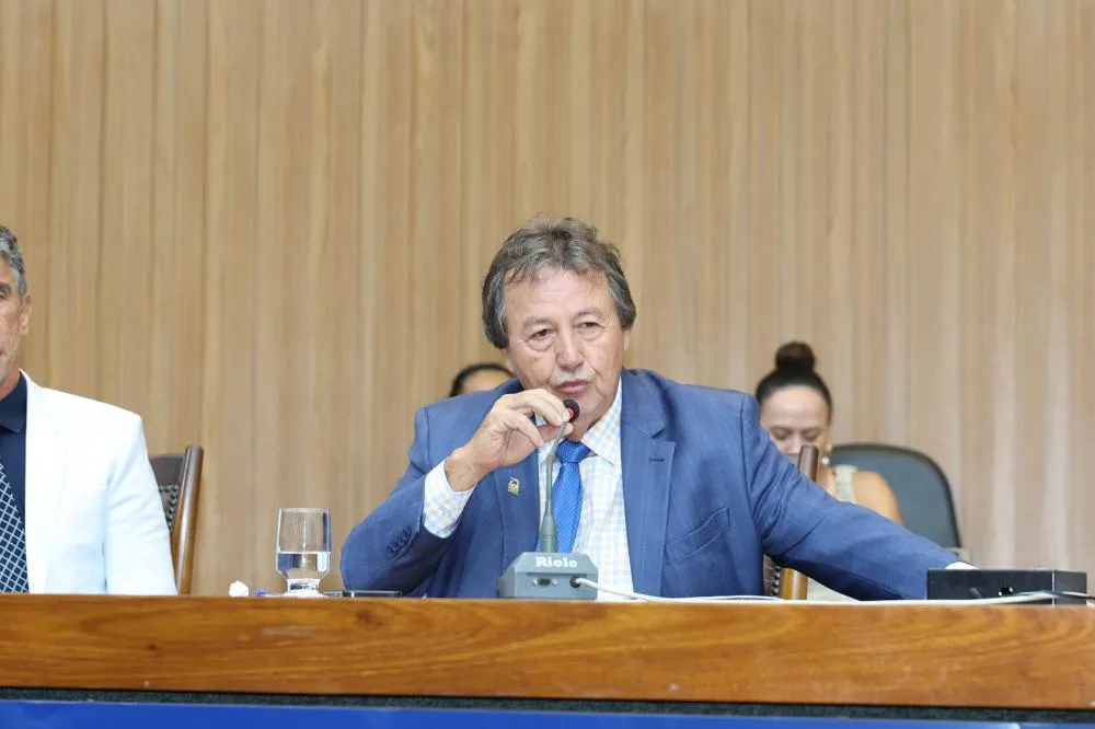 Deputado Vilmar solicita monitoramento e fiscalização para evitar depredação em Píer de Dianópolis