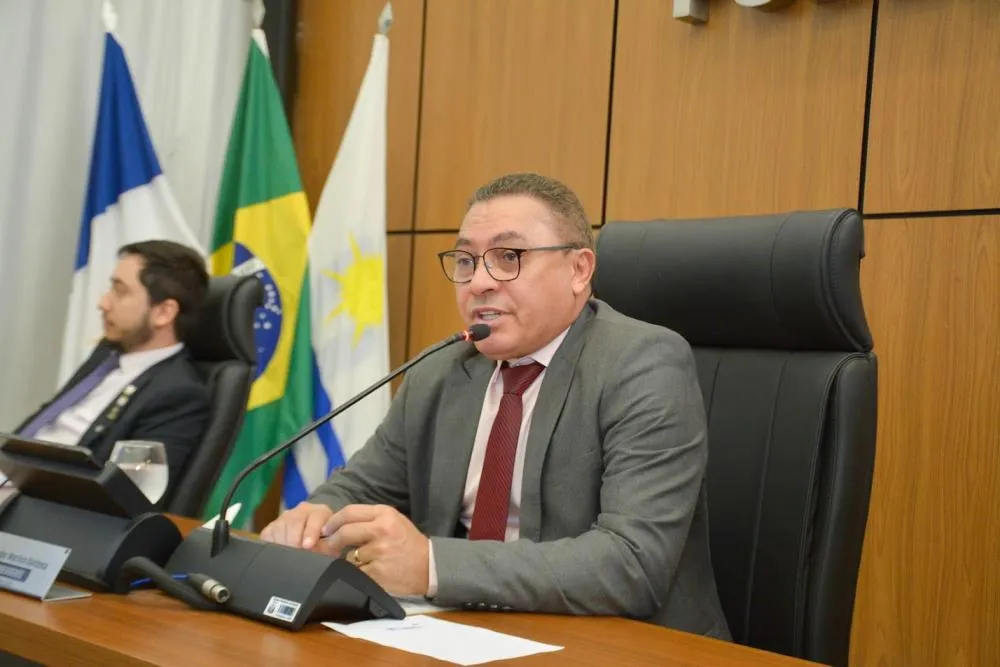 Marilon Barbosa apresenta Projeto de Lei que torna obrigatório o uso de umidificadores em escolas no município de Palmas em período de baixa umidade