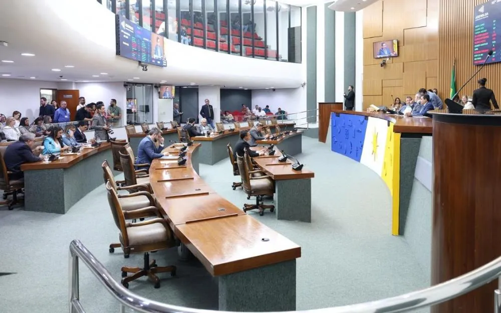 Deputados aprovam MP que atualiza remuneração de profissionais contratados pelo Governo do Estado