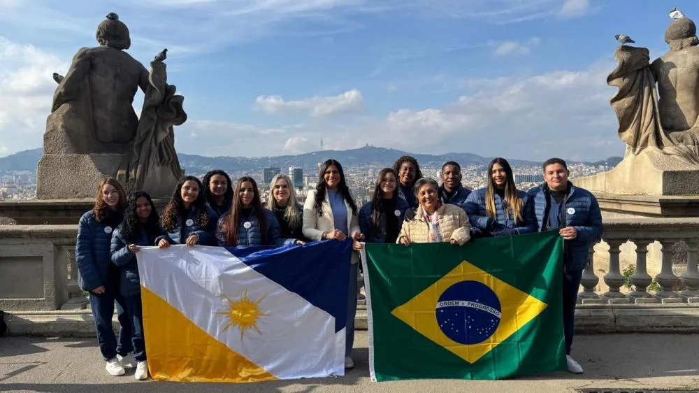 *Legenda*: Como madrinha do Programa Jovem Trabalhador, a primeira-dama reforça o compromisso com a juventude e com os grupos mais vulneráveis do Tocantins.