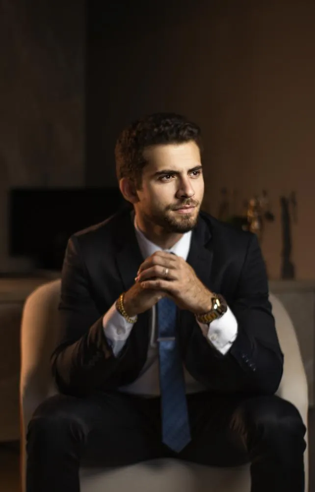 Entre a Lei e o Poder: O advogado Dr. Israel Jr. Machado, estreia coluna jurídica e política no Foco Tocantins.