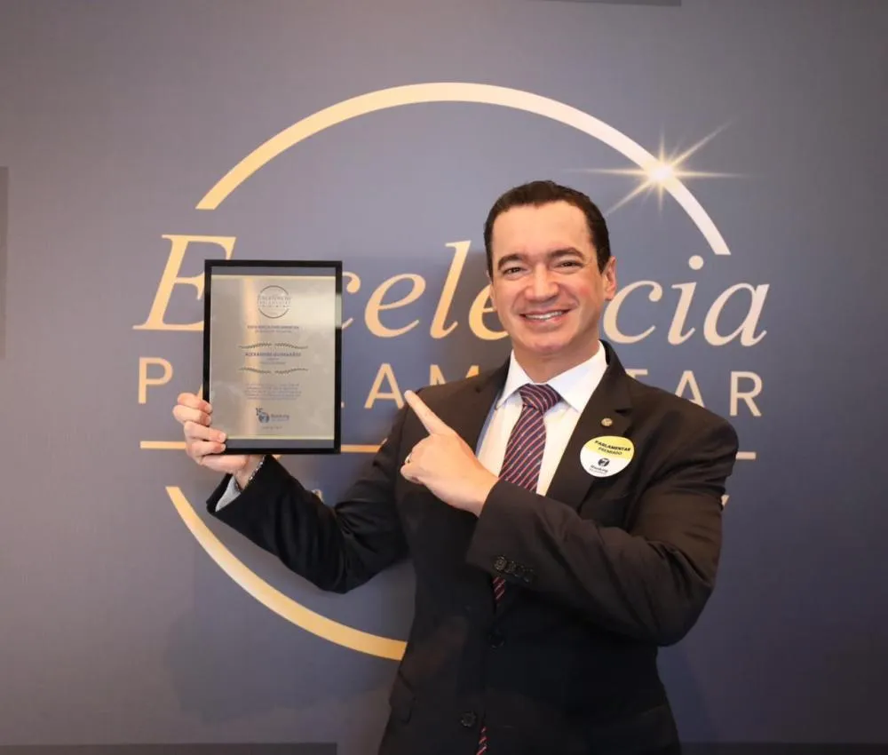 Alexandre Guimarães é novamente eleito o melhor deputado federal do Tocantins e se consolida como destaque nacional no Congresso