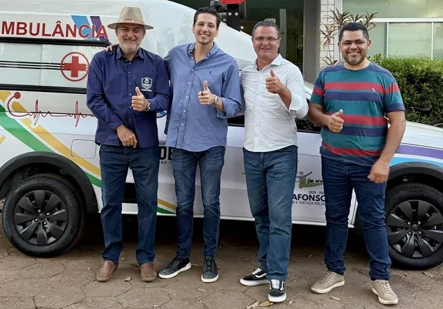 Veículo foi adquirido com recursos de emenda direcionada pelo parlamentar