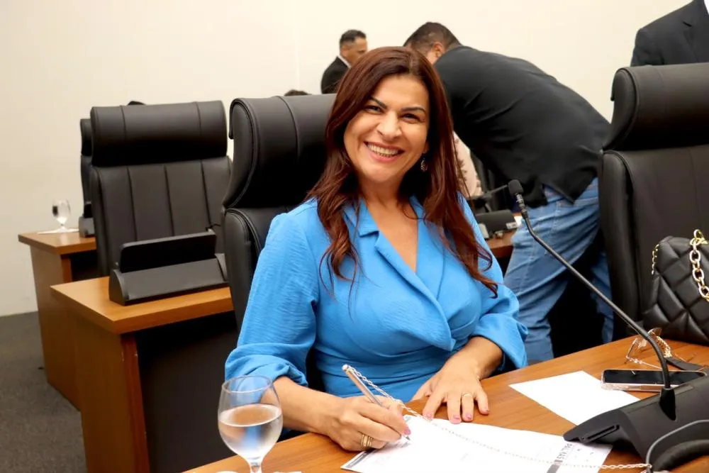 Karina Café participa da abertura dos trabalhos legislativos e reforça compromisso com a população de Palmas