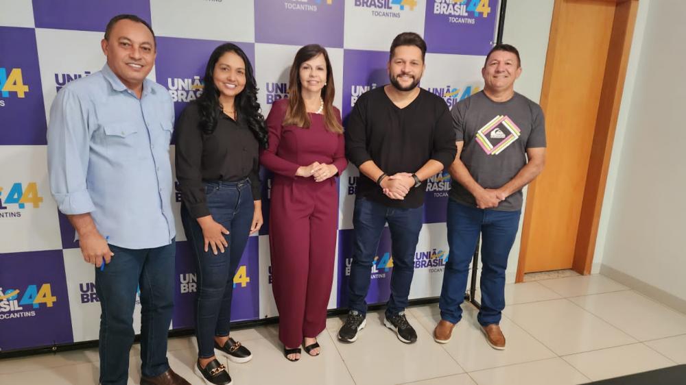 Bancada de vereadores do união Brasil da capital reúne com a senadora Professora Dorinha