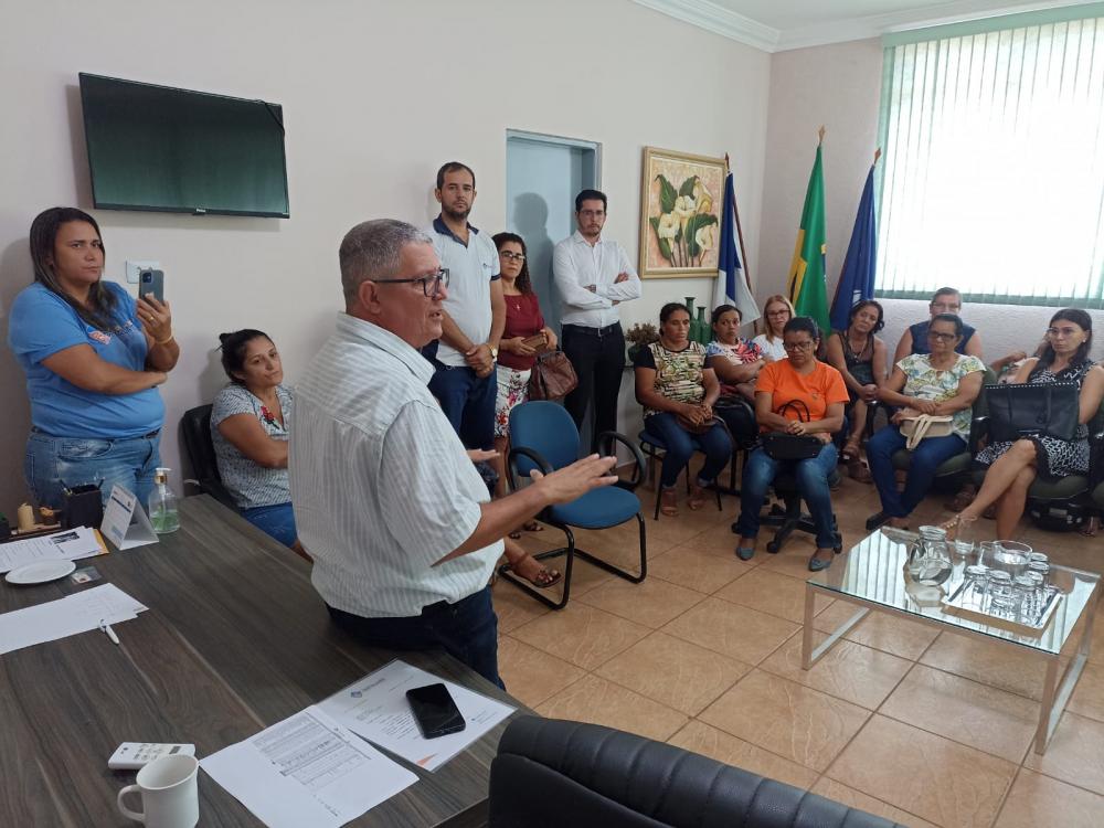 Prefeitura de Cristalândia antecipa pagamento do reajuste do piso de 14,95% 