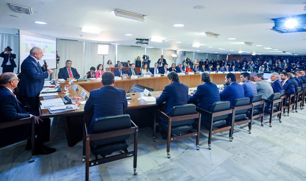 Governador Wanderlei Barbosa assina Carta de Brasília e vê com otimismo pautas apresentadas ao presidente Lula