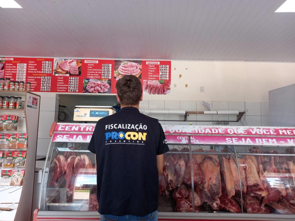 Procon Tocantins notifica açougue por impor ao consumidor compra de peça inteira de carne