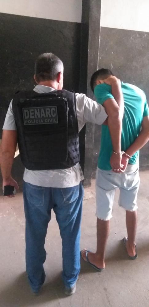 Polícia Civil prende homem por tráfico e apreende várias porções de drogas em Araguaína 