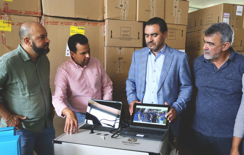 Governo do Tocantins adquire 13, 6 mil chromebooks para estudantes do ensino médio