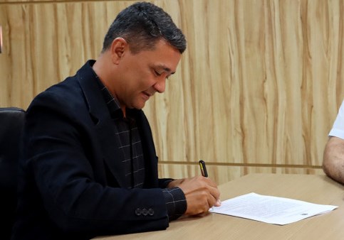 Governador Wanderlei Barbosa reconduz Mauro Mota e Márcio Silveira às presidências da Ameto e da FAPT